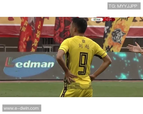 武汉羽毛球队个人能力引发热议球员表现与团队协作的深度探讨 武汉羽毛球队个人能力引发热议球员表现与团队协作的深度探讨