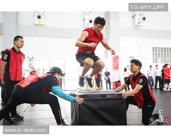 成都篮球队的耐力探秘:从训练到比赛的坚持与拼搏之路 成都篮球队的耐力探秘:从训练到比赛的坚持与拼搏之路