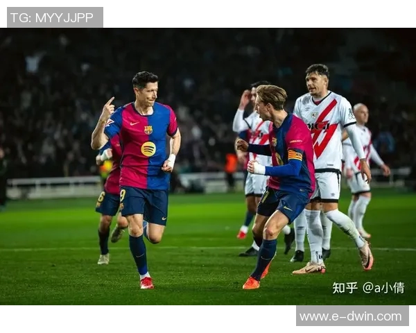 老年足球明星精彩进球集锦回顾展现传奇球技与不屈精神