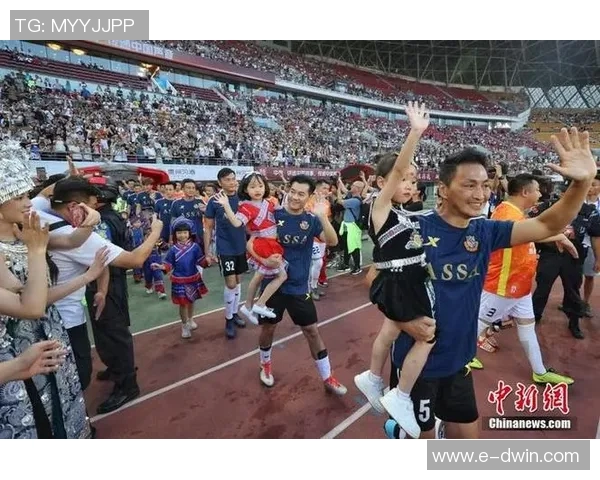 贵州足球明星队激情合唱展现团队精神与友谊之声